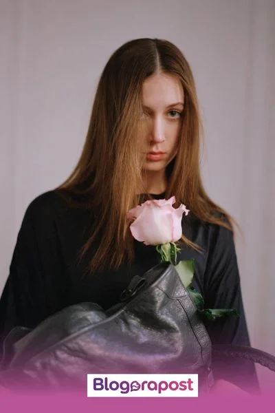 Sunday Rose